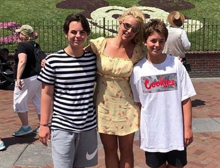 Bryan Spears With Her Sons, Sean and Jayden