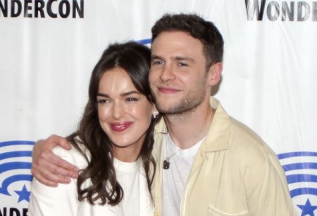 Iain is currently single and doesn't have a girlfriend.