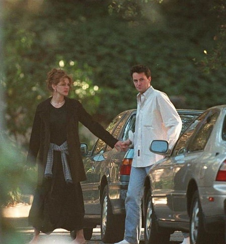 Julia Roberts and Mathew Perry