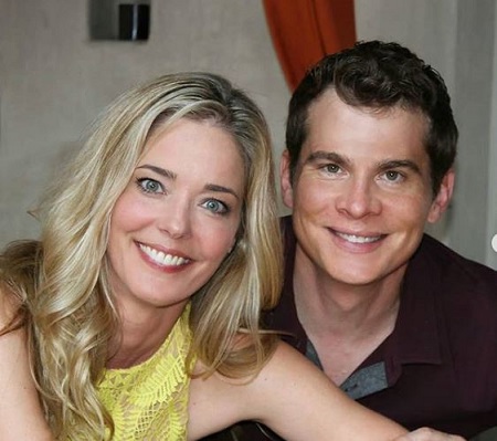 That 70's Show actress Christina Moore is married to an actor John Ducey since 2008.