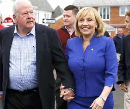 Kim Guadagno married former attorney, Michael Guadagno in 1991.