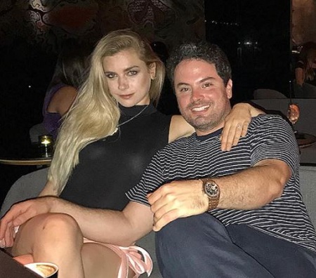 The Lourdes Foundation chairman Sean Lourdes proposed his love partner Megan Thomas in April 2018, at Central Park.