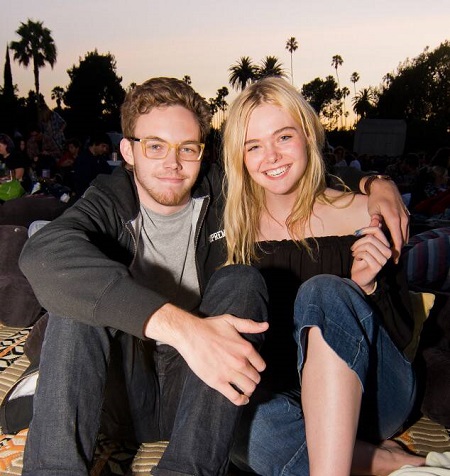 Elle Fanning's Cuddling Her Former Boyfriend, Zalman Band