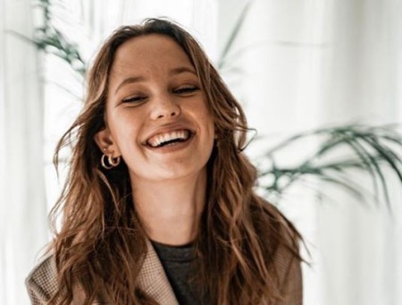 Actress/model/entrepreneur Greteli Finchman's net worth is $80,000.