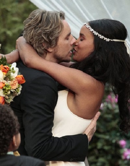 Joy Bryant as Jasmine and Dax Shepard as Crosby on Parenthood