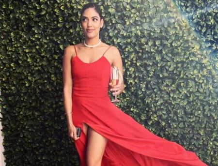 Shamilla Miller's net worth is $200,000.