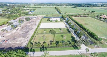 In 2018, Billy purchased a five-acre $3.5 million ranch house for his wife.