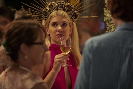  Caroline Arapoglou As Rose In Outer Banks