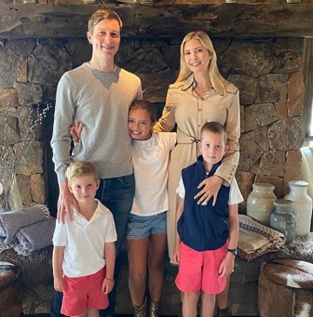  Arabella Rose Kushner with her parents and brothers Joseph Frederick & Theodore James Kushner.