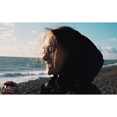 Lisa Vicari Is Reported To Be A Single Lady