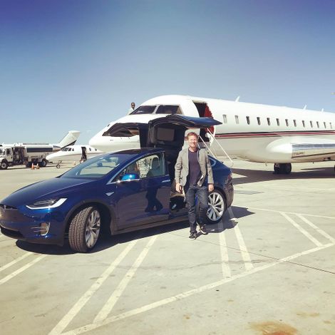 David Zinczenko is enjoying his lavish life.