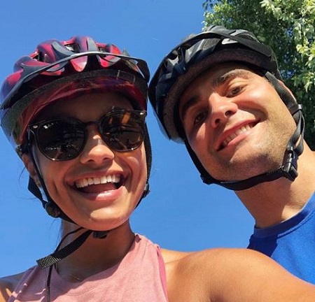  The 2007 Miss USA Rachel Smith is engaged to her boyfriend Mike Weed.