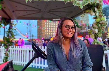 Tara Moore is not dating anyone.