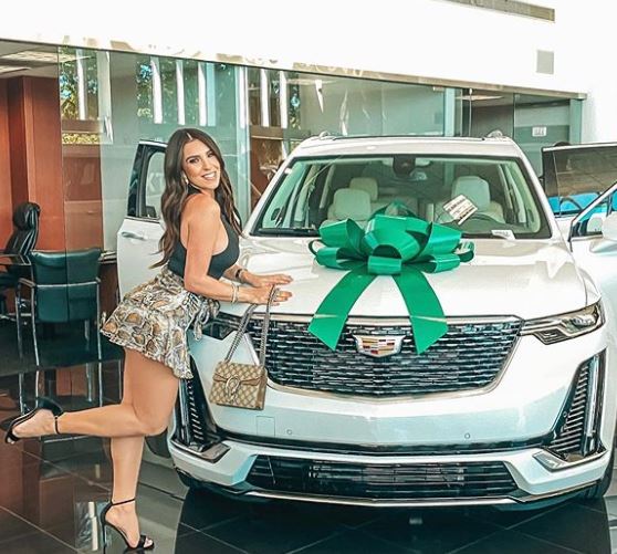  The reality star, businesswoman, Astrid Bavaresco has an estimated net worth of around $1 million.