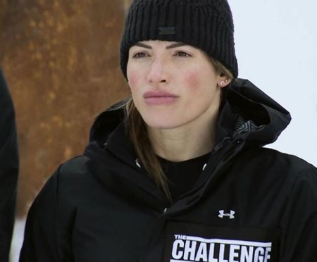 Jenny West has a net worth of $800,000.