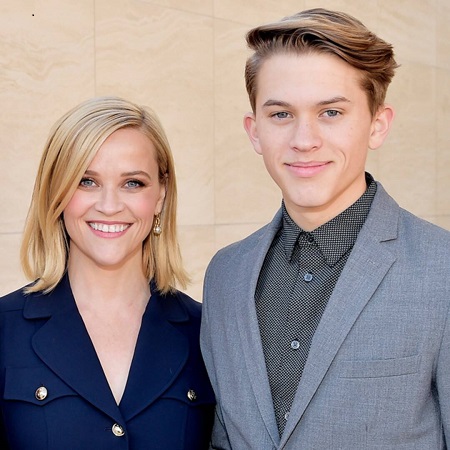 Deacon Reese Phillippe With His Mother, Reese Witherspoon