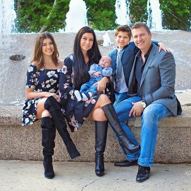 20 years old dancer, Kalani with her mother Kira, father, Matthew, and two siblings.