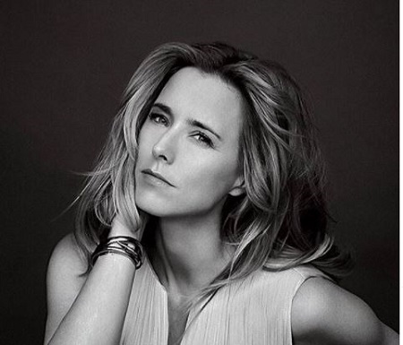  The 2000 Saturn Award-winning actress Tea Leoni has a net worth of $50 million.