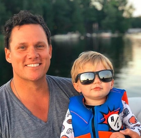  Bob Guiney With His One and A Half Years Old Son, Grayson Robert Guiney Born In Decemeber 2018