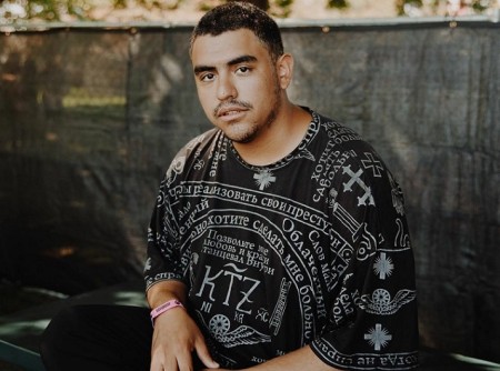 Alejandro Aranda performed on streets before auditioning in American Idol.