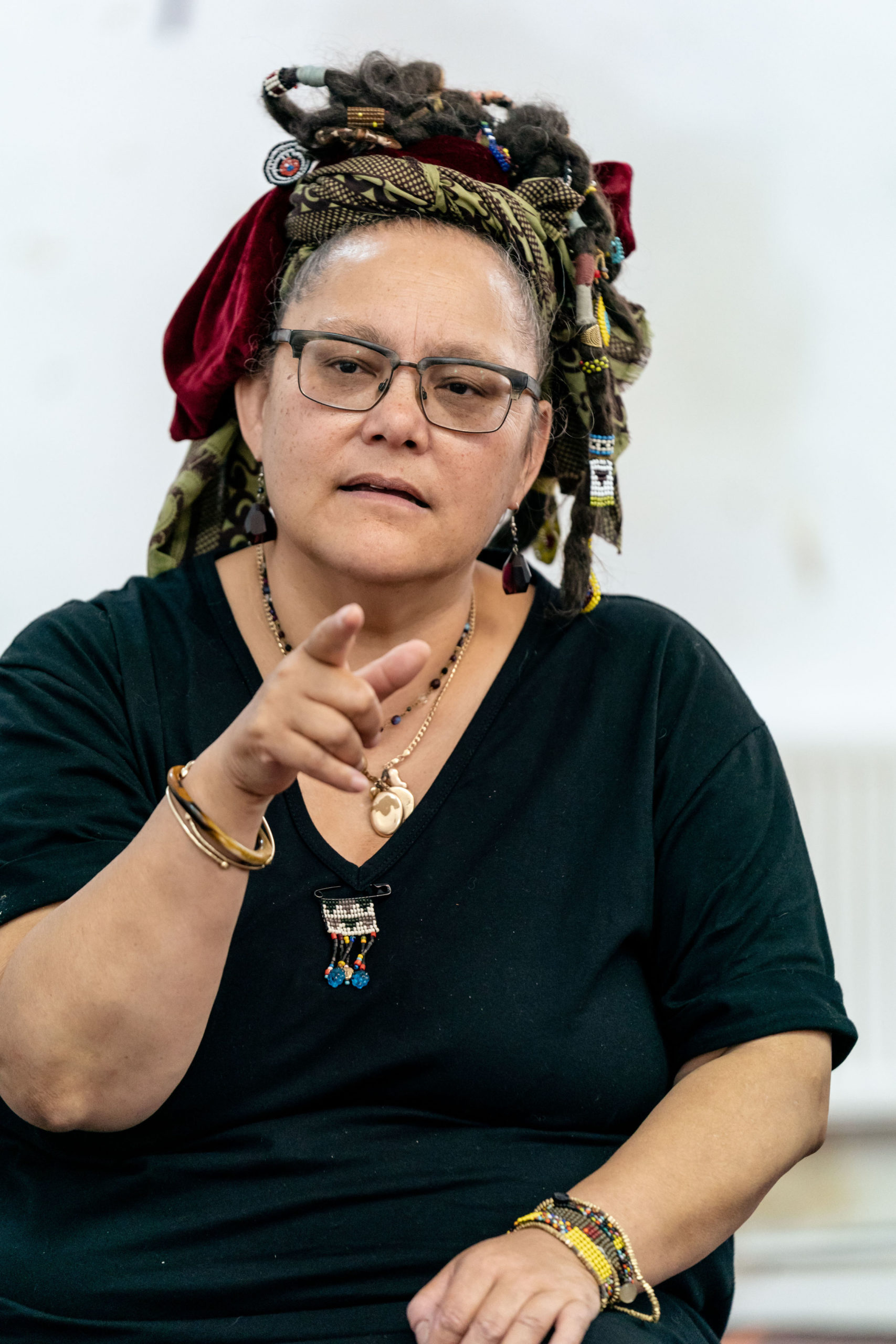 English Actress and Director, Naomi is living a healthy and wealthy life with her. 