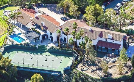 Seth MacFarlane owns few but expensive real estate properties.