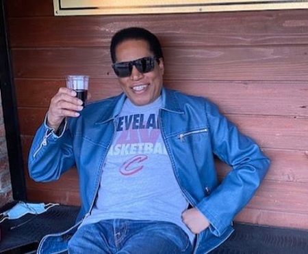 The American host, Larry Elder is rumored to be dating Alexandra Datig.
