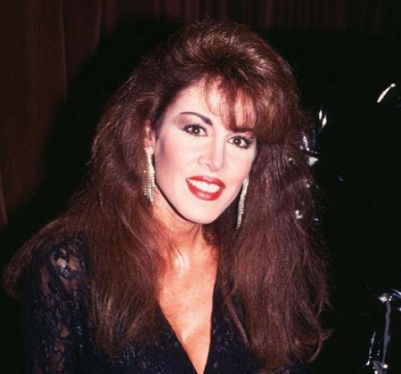 Ron Leavitt was engaged to an American model, actress, Jessica Hahn from 1991 until his death on February 10, 2008.