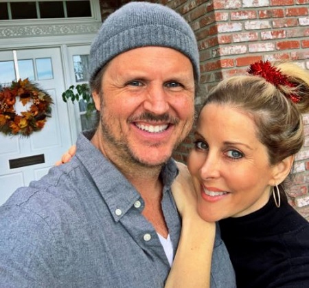 Andy Grush shared a picture with Lisa Sigell on his Twitter account on November 26, 2018.