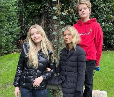 The singer Chris Martin shared two kids, Apple and Moses Martin with his marital relationship with Gwyneth Paltrow from 2003 to 2014.