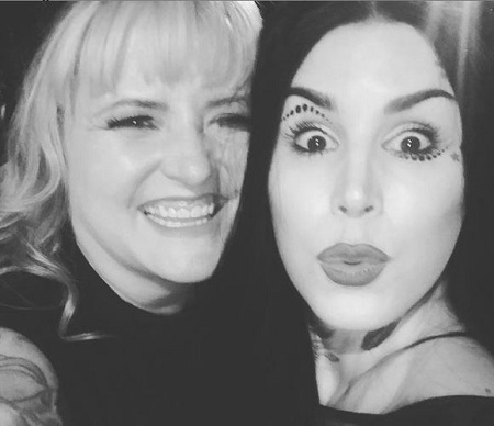 Rhian Gittins (left) with an American tattoo artist, Kat Van Do.