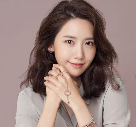 The South Korean actress Im Yoon-ah is living a single life without having any romantic affair.