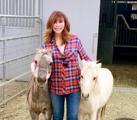 The 5-feet-6-inch (168 cm) tall Victoria Principal has a net worth of around $350 million.