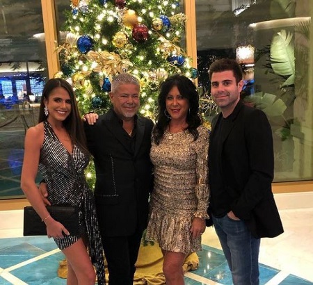 Lee Najjar and Wife, Kimberly Najjar With Their Children, Katelin Najjar and Jeremy Najjar