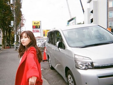  Hinako Sano has an estimated net worth of around $1 million.