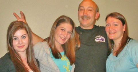 Family Photo Of Royal Yoakum with his three Daughters