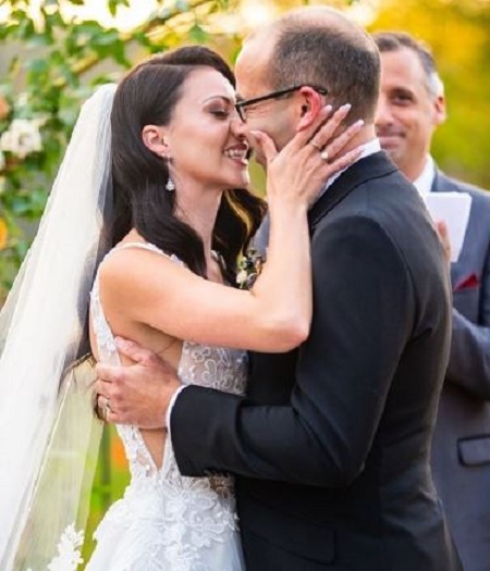 Melyssa Davies Weds James Murray at the Lake House In 2020