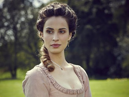 Heida Reed as Elizabeth Chynoweth on Poldark