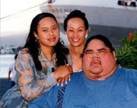 Ceslie-Ann Kamakawiwo'ole came into highlight as the most wanted criminal in Hawaii for stealing and driving a car. Is she married or she is single? Who is her husband?