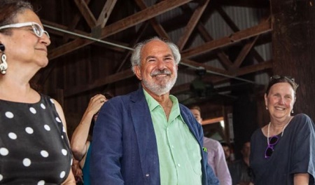 Paige Reffe and CEELO's Co-Director Jana Martella at Robin Hill Farm and Vineyards