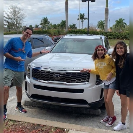 Will Manso purchased a Kia SUV car from used car dealer, Rick Case Kia Sunrise. How much salary does Manso earn as a journalist?