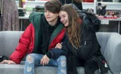 Leondre Devries previously dated Carla Brocker.