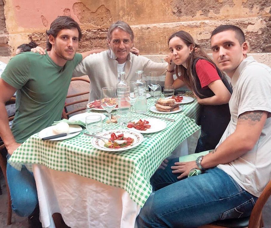 Roberto Mancini with his kids from previous marriage.