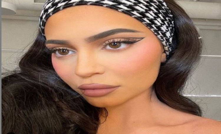 Who is Kylie Jenner New Man? Know Her Relationship Status