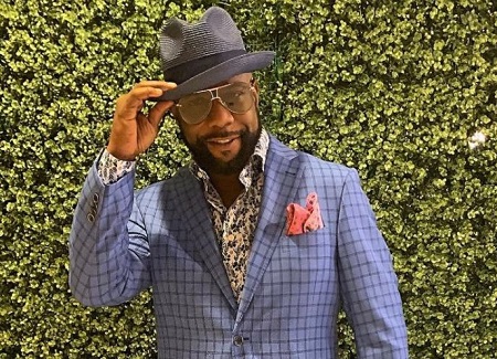 The professional singer Wanya Morris is the husband of Traci Nash.