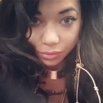 Dyana DeGrate posing for Photo