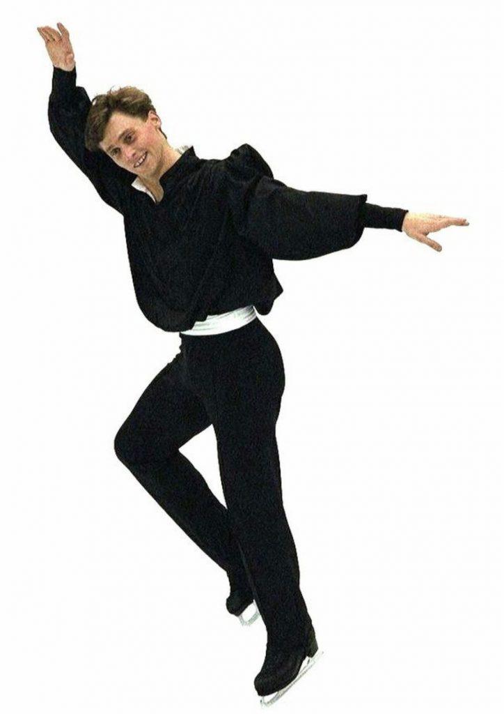 Viktor Petrenko posing like a flying bird.