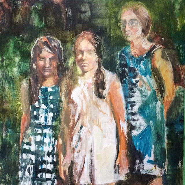 Chloe draw an arts with her sisters.