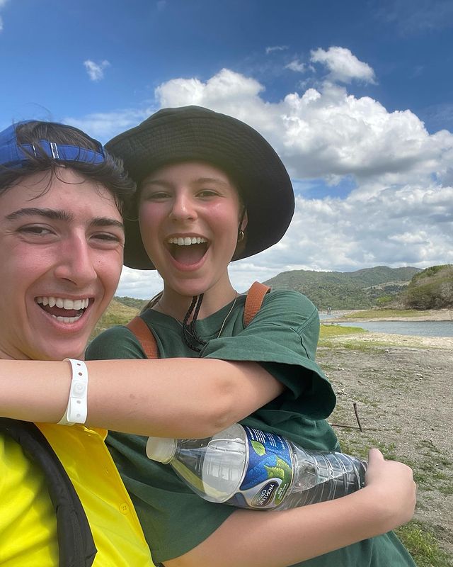 Aymeric Jett Montaz carrying her girlfriend Juliette Stjepan in his arms.