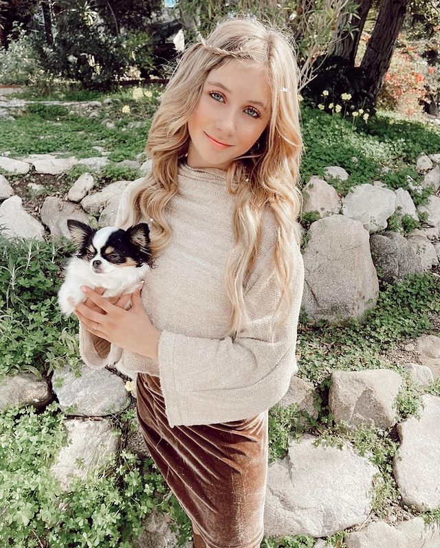 Elliana Walmsley with her pet